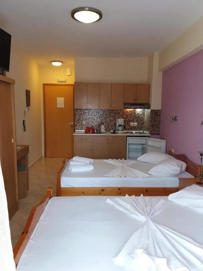 Poseidon Rooms Vrasná Eksteriør billede
