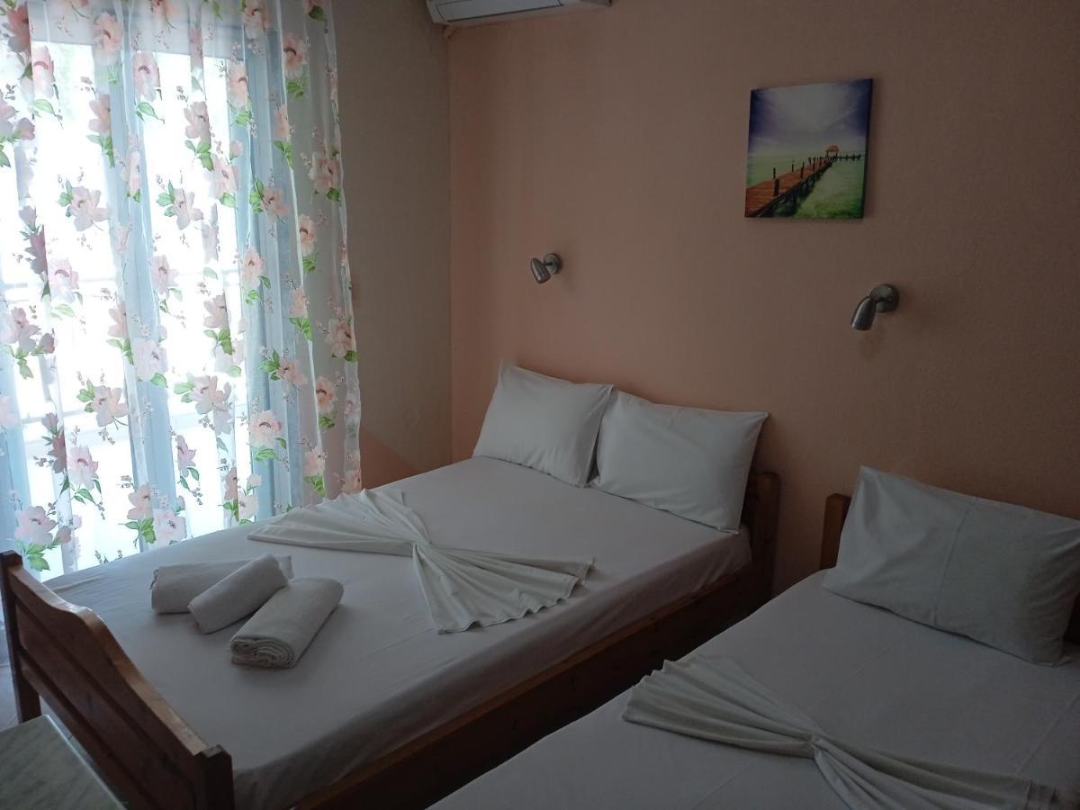 Poseidon Rooms Vrasná Eksteriør billede